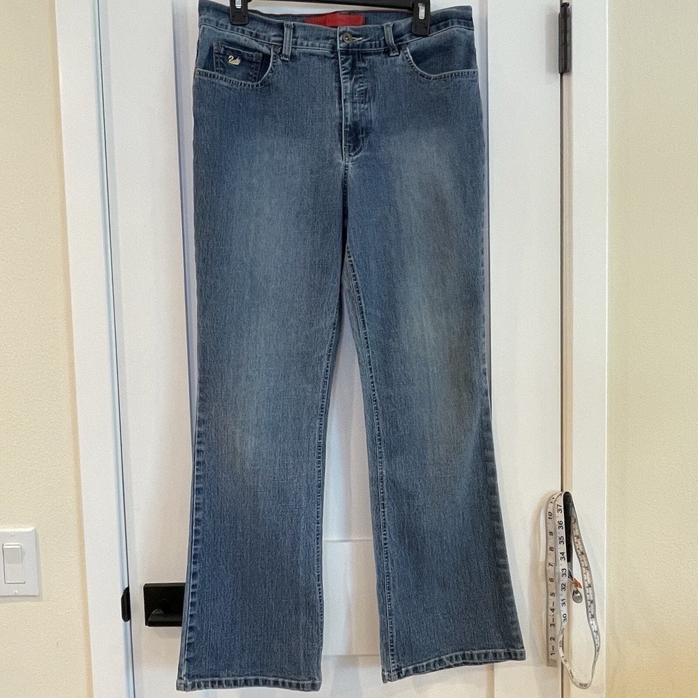 VINTAGE Gloria Vanderbilt Womens Jeans Denim Red Tag Kenya Medium Blue Flared 14